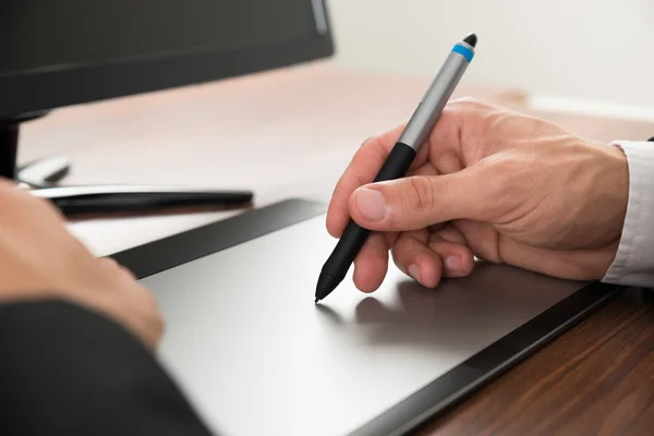 E-İmza ile Sözleşme ve Evrak İmzalama: Dış İmzacı Atamanın Avantajları ve Yasal Geçerlilik